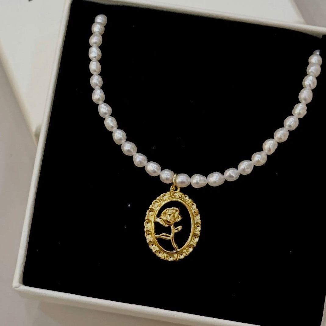 Pearl necklaces - Quiet Symbols